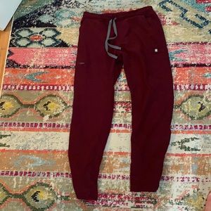 Figs Burgundy Yola skinny scrub pant